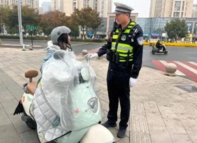 11月起，電動車、摩托車上路“5大行為”嚴查，很多人已經被罰