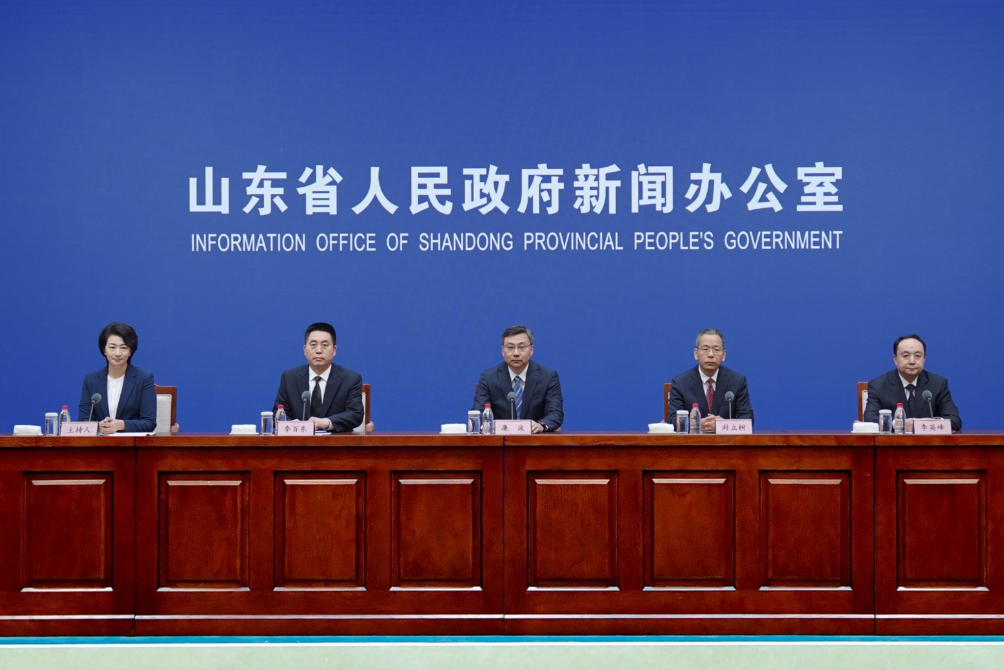 山東競(jìng)逐低空經(jīng)濟(jì)，未來(lái)三年產(chǎn)業(yè)規(guī)?！皠χ浮鼻|