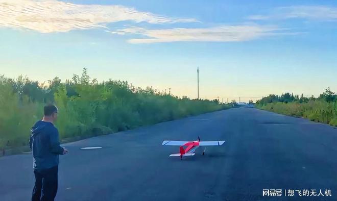 低空經(jīng)濟(jì):無(wú)人機(jī)產(chǎn)業(yè),政策扶持與市場(chǎng)潛力【新疆無(wú)人機(jī)培訓(xùn)】