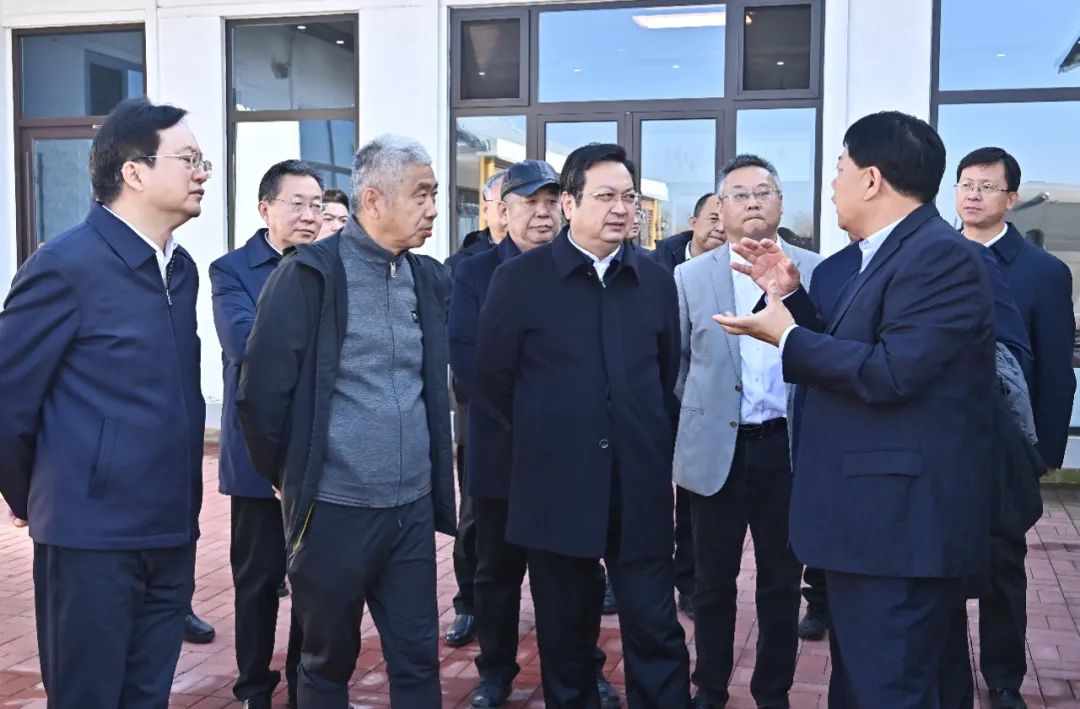 張國華調研昝崗片區重點項目建設、雄安新區低空經濟產業發展并主持召開專題會。劉向陽攝