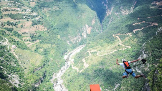 貴州努力打造成為“世界低空滑翔傘圣地”
