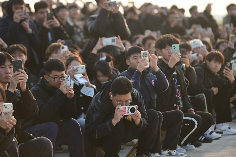 滄州：飛行表演助力發展低空經濟