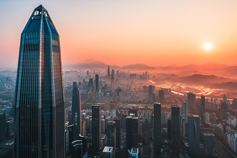 低空經濟網| 2024低空:理解城市|深圳特區建立44周年:一座有韌性的城市是何