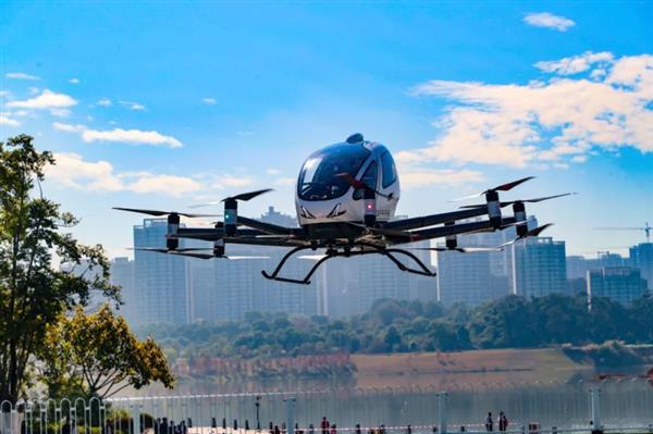 億航智能用飛書:數(shù)字化助力“低空經(jīng)濟”加速提速