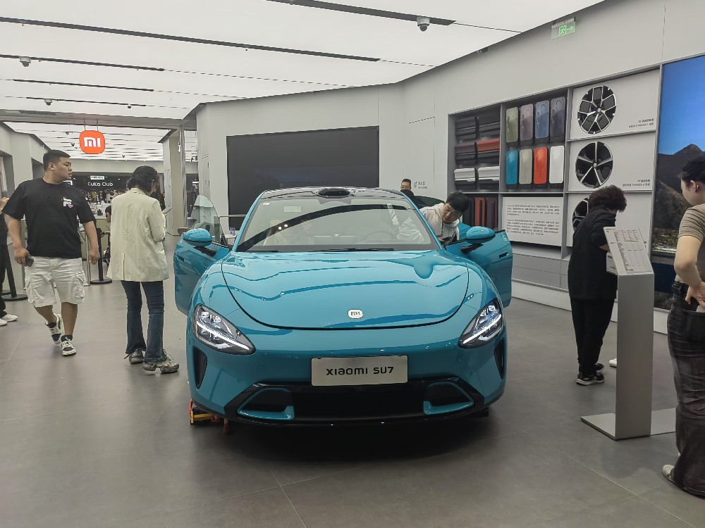 小米汽車收入沖刺百億 年度交付目標刷新至13萬