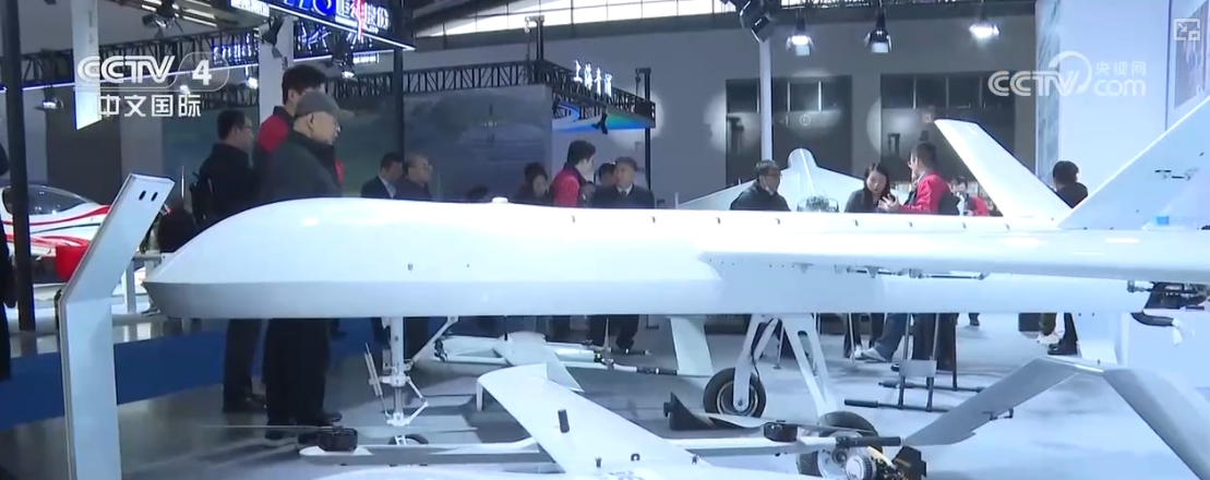 低空2024: 破萬億元!政策加碼助力低空經(jīng)濟(jì)產(chǎn)業(yè)“高飛”