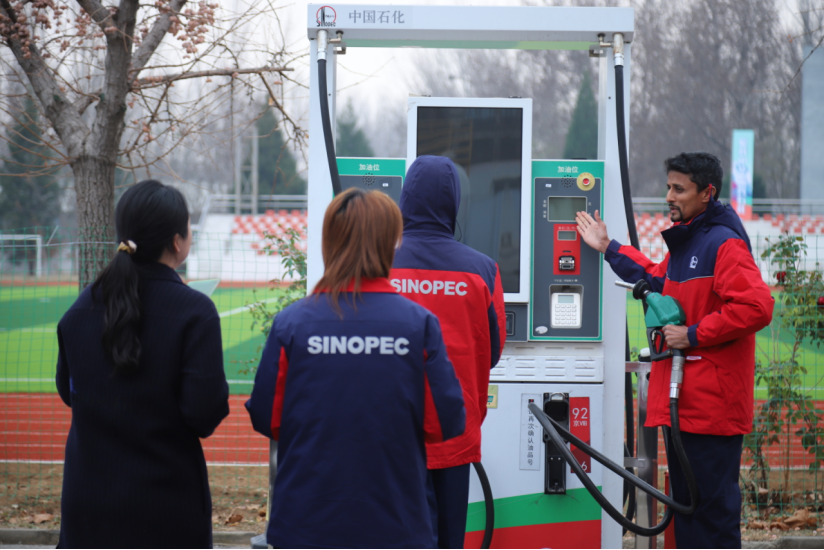 低空經(jīng)濟(jì)報2025： 中國石化積極助力“一帶一路”國家能源合作與跨文化交流