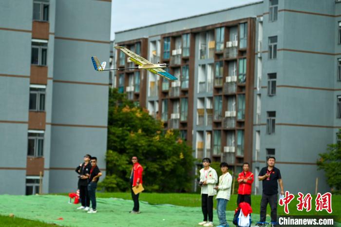 低空： 四川巴中：2024年中國國際飛行器設計挑戰賽總決賽比賽拉開序幕