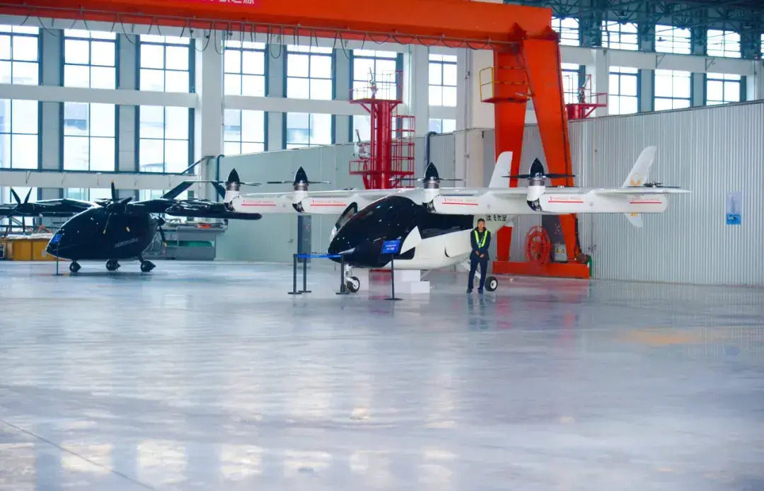 飛行汽車/eVTOL低空經濟,新質生產力的無限可能!(圖1) 飛行汽車/eVTOL低空經濟,新質生產力的無限可能!(圖1)