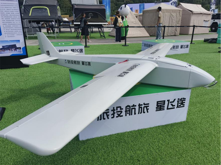 318自駕游全國裝備展銷會引領(lǐng)低空經(jīng)濟(jì)新風(fēng)尚 多款低空飛行器驚艷亮相